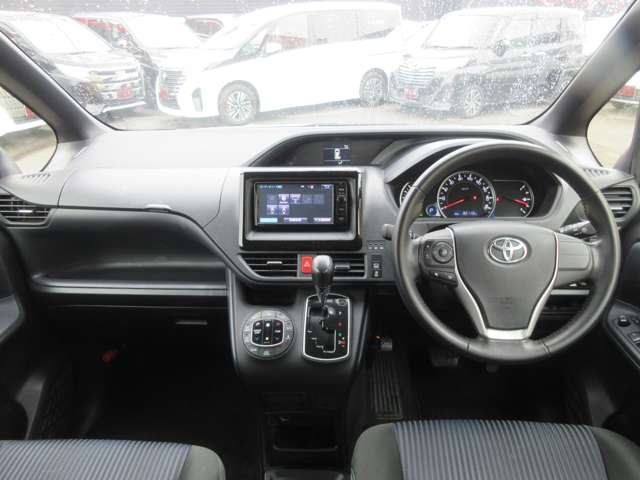 トヨタ ノア ２．０ ＳＩ H28年 (関東) 99