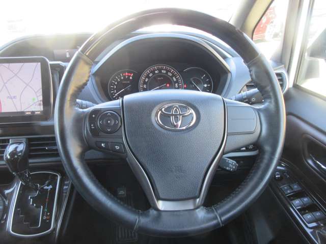 トヨタ エスクァイア ２．０ ＧＩ プレミアムパッケージ H30年 (関東) 99
