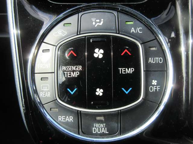 トヨタ ヴォクシー ２．０ ＺＳ 煌ＩＩ H28年 (関東) 99