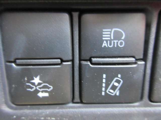 トヨタ ヴォクシー ２．０ ＺＳ 煌ＩＩ H28年 (関東) 99