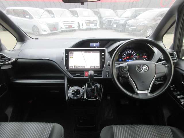 トヨタ ヴォクシー ２．０ ＺＳ H29年 (関東) 99