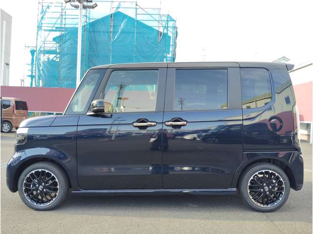 ホンダ Ｎ　ＢＯＸ カスタム ６６０ ターボ コーディネートスタイル ２トーン R7年 (東海) 99