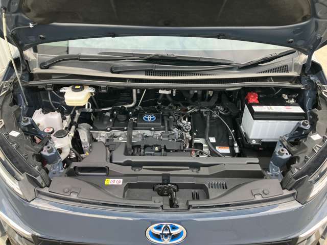 トヨタ ヴォクシー １．８ ハイブリッド Ｓ－Ｇ Ｅ－ＦＯＵＲ ４ＷＤ R4年 (北海道) 99