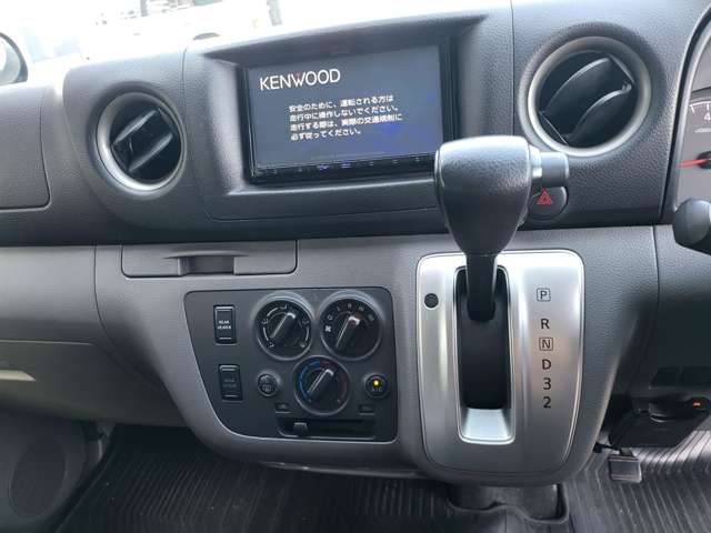 日産 ＮＶ３５０キャラバン　ワゴン ２．５ ＤＸ ロングボディ 低床 H27年 (関東) 99