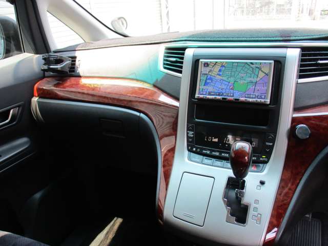 トヨタ ヴェルファイア ２．４Ｚ　プラチナセレクション H21年 (近畿) 99