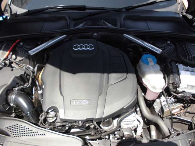 アウディ Ａ５　スポーツバック ２．０　ＴＦＳＩ H30年 (近畿) 99