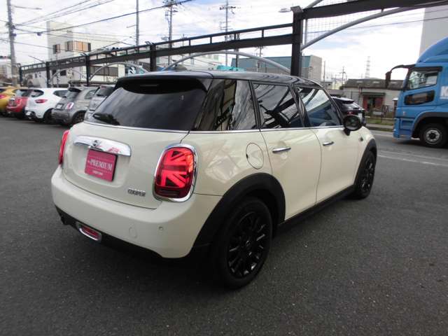 ミニ ミニ クーパー ５ドア ＤＣＴ R2年 (近畿) 99