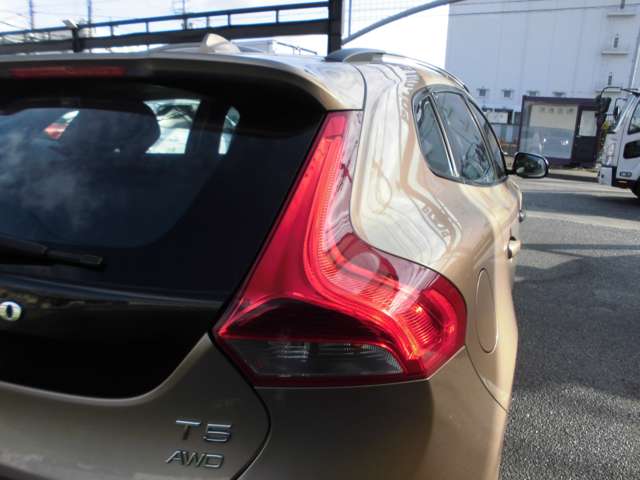 ボルボ Ｖ４０クロスカントリー Ｔ５ ４ＷＤ H25年 (近畿) 99