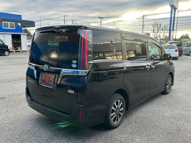 トヨタ エスクァイア　ハイブリッド １．８ ハイブリッド ＧＩ H30年 (関東) 99