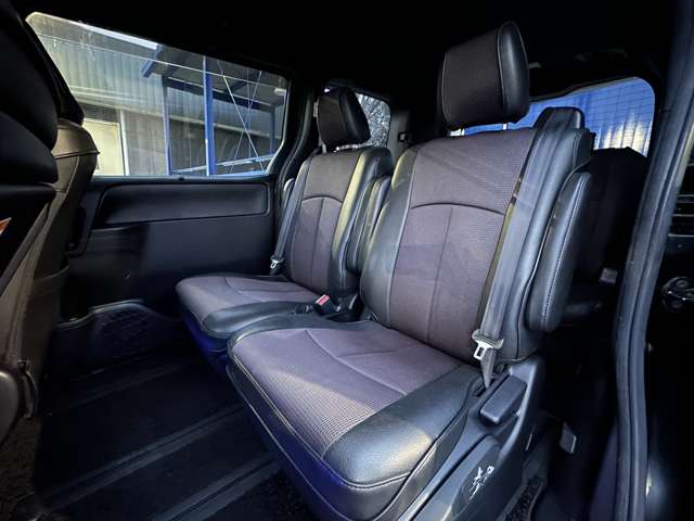 トヨタ ヴォクシー １．８ ハイブリッド ＺＳ H29年 (関東) 99