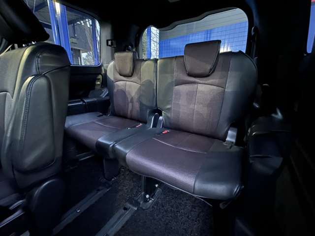 トヨタ ヴォクシー １．８ ハイブリッド ＺＳ H29年 (関東) 99