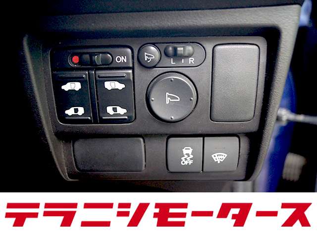 ホンダ フリード　ハイブリッド １．５ ジャストセレクション H25年 (近畿) 99