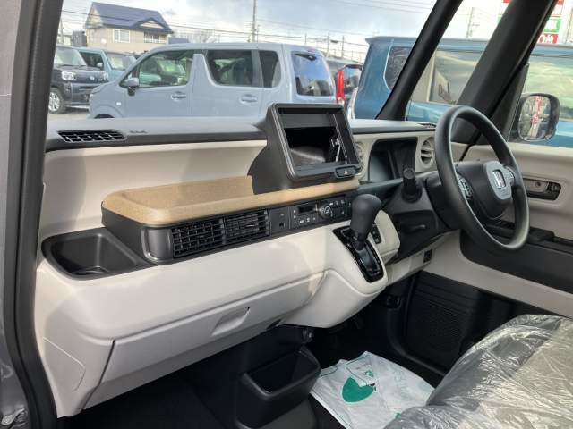 ホンダ Ｎ　ＢＯＸ ６６０ ４ＷＤ R6年 (北海道) 99