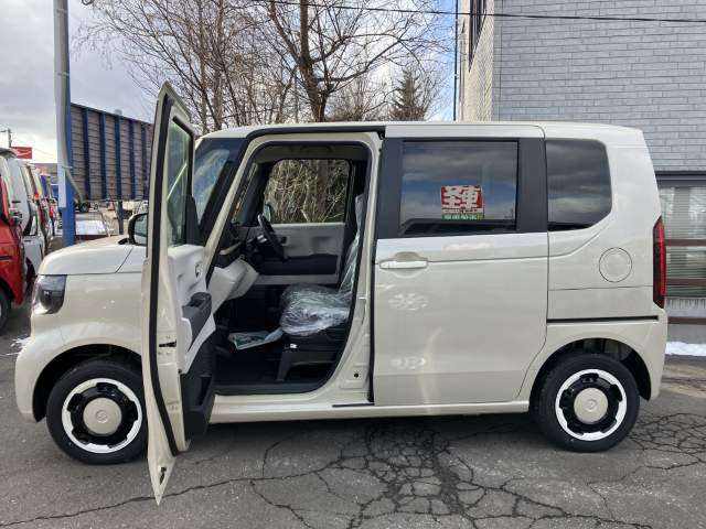 ホンダ Ｎ　ＢＯＸ ６６０ ファッションスタイル ４ＷＤ R6年 (北海道) 99