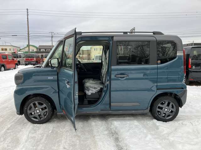 スズキ スペーシア ６６０ ギア ハイブリッド ＸＺ ４ＷＤ R6年 (北海道) 99