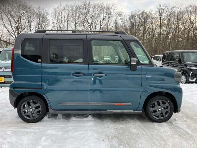 スズキ スペーシア ６６０ ギア ハイブリッド ＸＺ ４ＷＤ R6年 (北海道) 99