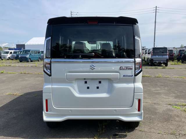 スズキ スペーシア　ギア ６６０ カスタム ハイブリッド ＸＳターボ ４ＷＤ R6年 (北海道) 99