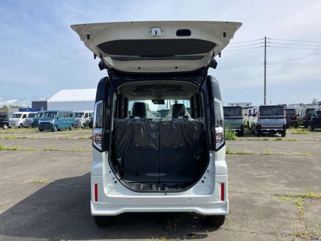 スズキ スペーシア　ギア ６６０ カスタム ハイブリッド ＸＳターボ ４ＷＤ R6年 (北海道) 99
