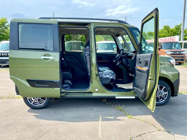 ダイハツ タント ６６０ ファンクロス ４ＷＤ R6年 (北海道) 99