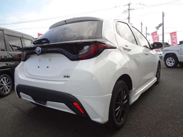トヨタ ヤリス １．５ ハイブリッド Ｘ R5年 (九州・沖縄) 99