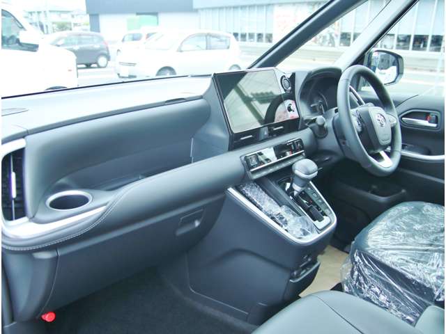 トヨタ ノア ２．０ Ｚ R7年 (九州・沖縄) 99
