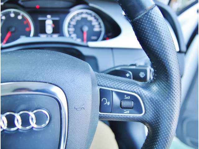 アウディ Ａ４ ２．０ ＴＦＳＩ クワトロ ４ＷＤ H22年 (九州・沖縄) 99