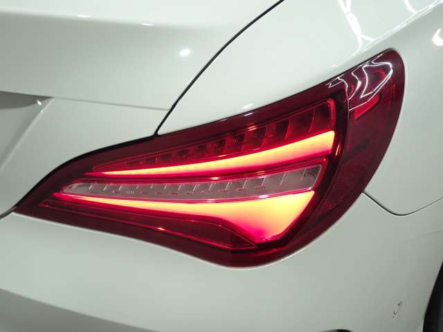 メルセデスベンツ ＣＬＡクラス ＣＬＡ１８０ ＳＴＡＲ ＷＡＲＳ エディション H29年 (九州・沖縄) 99