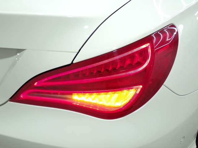 メルセデスベンツ ＣＬＡクラス ＣＬＡ１８０ H27年 (九州・沖縄) 99
