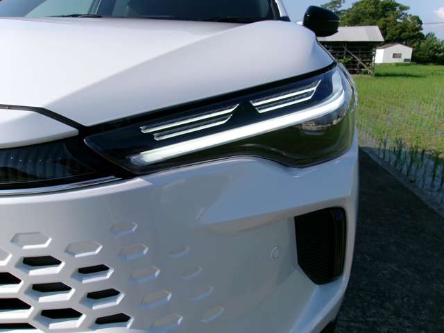 トヨタ カローラクロス　ハイブリッド １．８ ハイブリッド Ｚ R8年 (近畿) 99