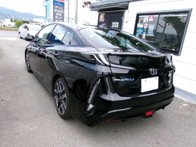 トヨタ プリウスＰＨＶ １．８ Ｓ ＧＲ スポーツ R3年 (近畿) 99
