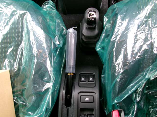 スズキ ジムニー　ノマド １．５ ＦＣ ４ＷＤ R8年 (近畿) 99