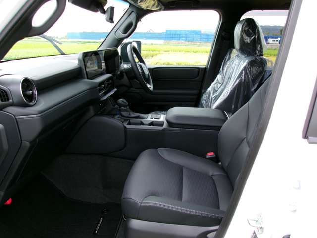 トヨタ ランドクルーザー２５０ ２．７ ＶＸ ４ＷＤ R7年 (近畿) 99