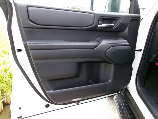 トヨタ ランドクルーザー２５０ ２．７ ＶＸ ４ＷＤ R7年 (近畿) 99
