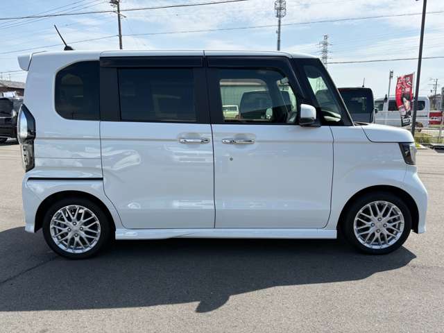 ホンダ Ｎ　ＢＯＸ カスタム ６６０ Ｌ ターボ R5年 (東海) 99