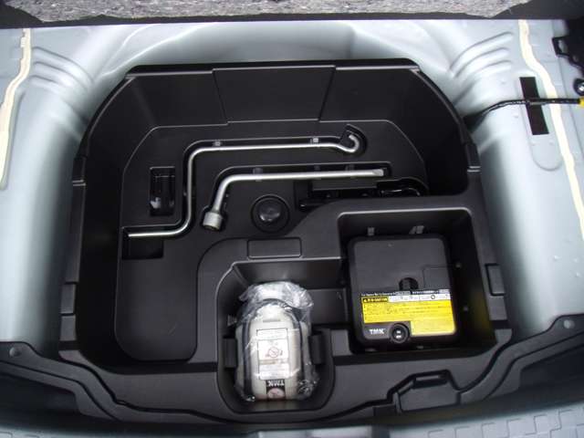 トヨタ アクア １．５ Ｓ H27年 (甲信越・北陸) 99