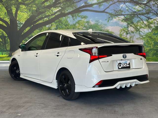 トヨタ プリウス １．８ Ｓ ツーリングセレクション R1年 (近畿) 99