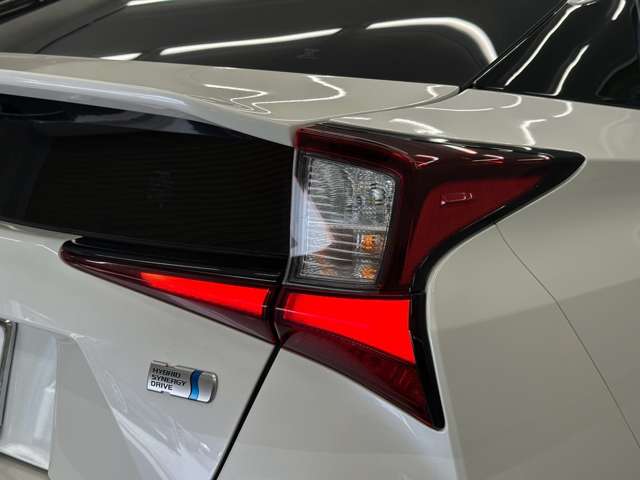 トヨタ プリウス １．８ Ｓ ツーリングセレクション R1年 (近畿) 99