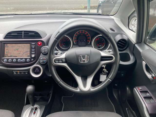 ホンダ フィット １．５ ＲＳ H21年 (東海) 99