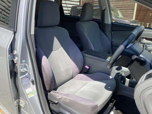 トヨタ プリウスΑ １．８ Ｓ ツーリングセレクション H24年 (東海) 99
