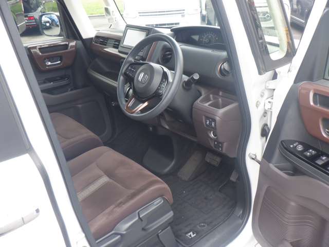 ホンダ Ｎ　ＢＯＸ ６６０ Ｇ ＥＸ ホンダセンシング カッパーブラウンスタイル R1年 (東海) 99