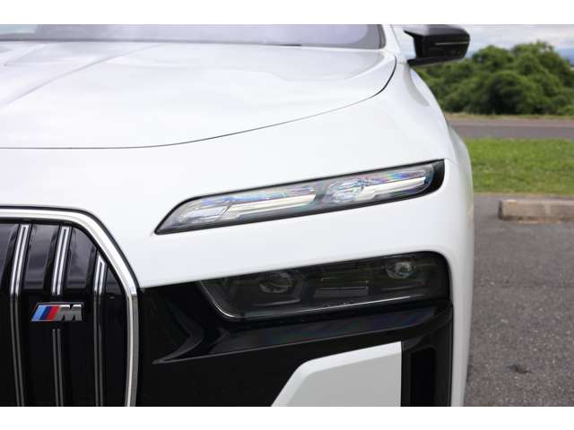 ＢＭＷ ｉ７ Ｍ７０ Ｘドライブ ４ＷＤ R6年 (東海) 99