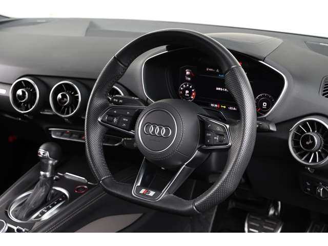 アウディ ＴＴＳ メモリアル エディション ４ＷＤ R5年 (東海) 99