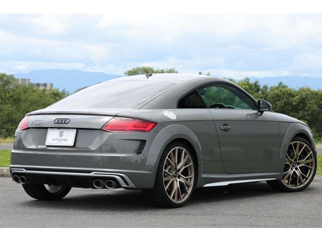 アウディ ＴＴＳ メモリアル エディション ４ＷＤ R5年 (東海) 99