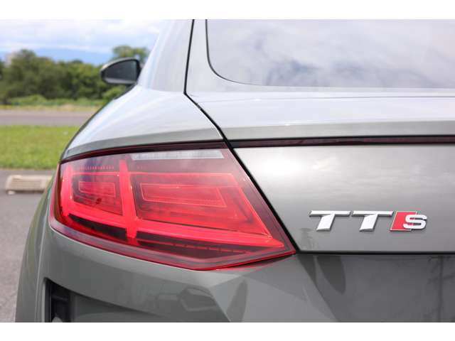 アウディ ＴＴＳ メモリアル エディション ４ＷＤ R5年 (東海) 99