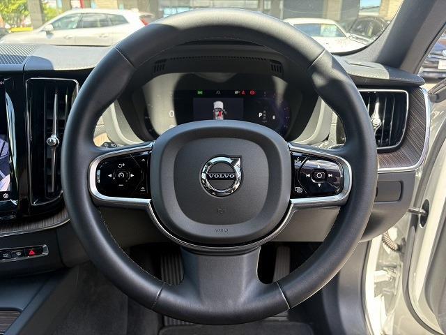 ボルボ ＸＣ６０ アルティメット Ｂ５ ＡＷＤ ４ＷＤ R5年 (近畿) 99