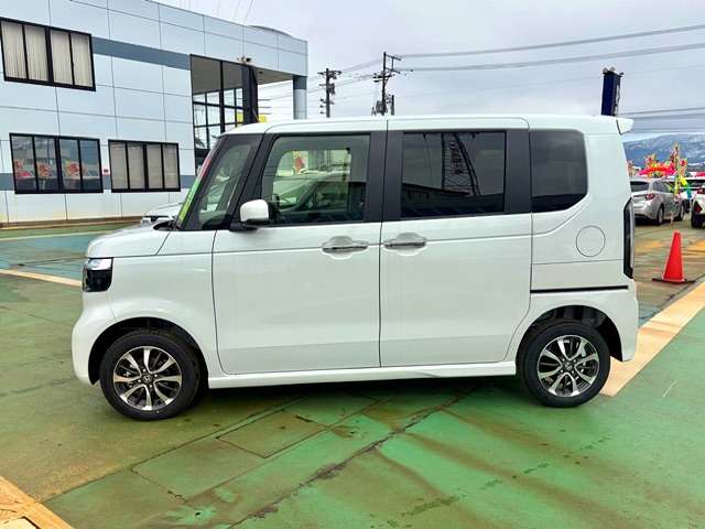 ホンダ Ｎ　ＢＯＸ カスタム ６６０ ４ＷＤ R7年 (甲信越・北陸) 99