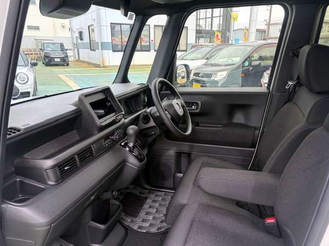 ホンダ Ｎ　ＢＯＸ カスタム ６６０ ４ＷＤ R7年 (甲信越・北陸) 99