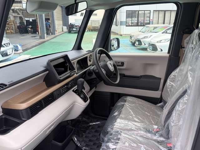 ホンダ Ｎ　ＢＯＸ ６６０ ファッションスタイル ２トーン R7年 (甲信越・北陸) 99
