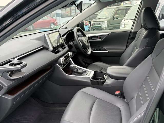 トヨタ ＲＡＶ４ ２．５ ハイブリッド Ｇ Ｅ－ＦＯＵＲ ４ＷＤ R4年 (甲信越・北陸) 99