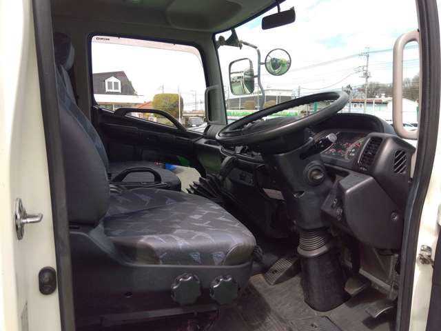 日野自動車 レンジャー ５．１Ｄ H27年 (関東) 99